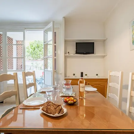 Apartment Super Plage-4 By Interhome Saint-Cyr-sur-Mer
